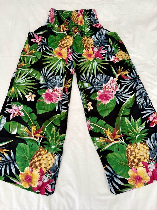 Island Planet Pants - Island Planet Tropical Pineapple Floral Wide Leg Crop Beach Resort Pants OneSize